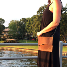 Load image into Gallery viewer, Natural Beauty Crossbody